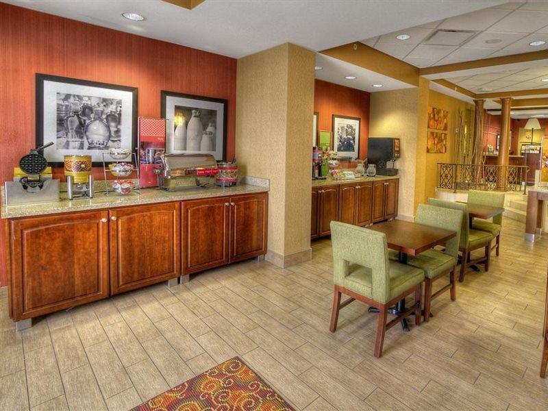 Hampton Inn Pittsburgh/ווסט מיפלין מראה חיצוני תמונה