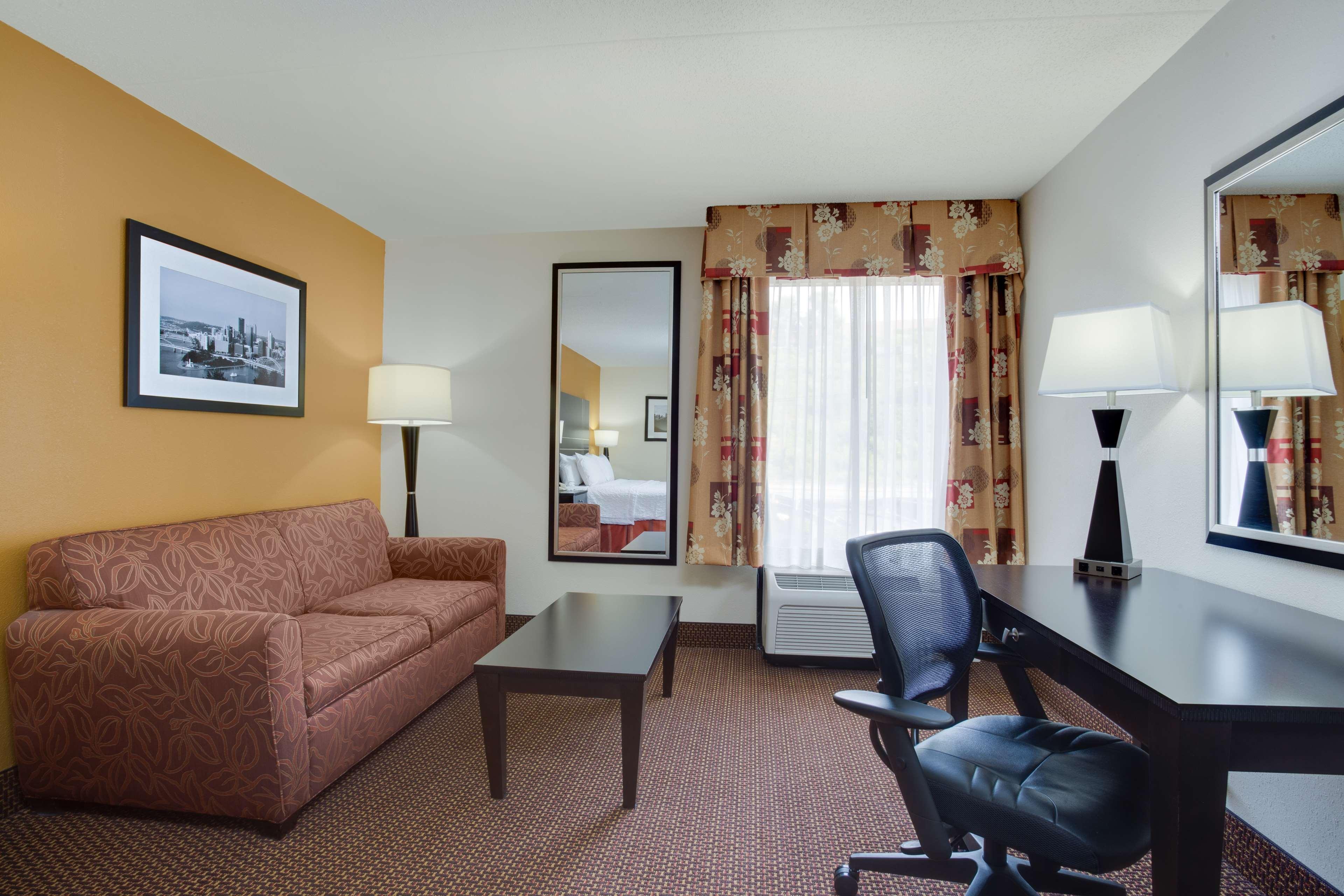 Hampton Inn Pittsburgh/ווסט מיפלין מראה חיצוני תמונה