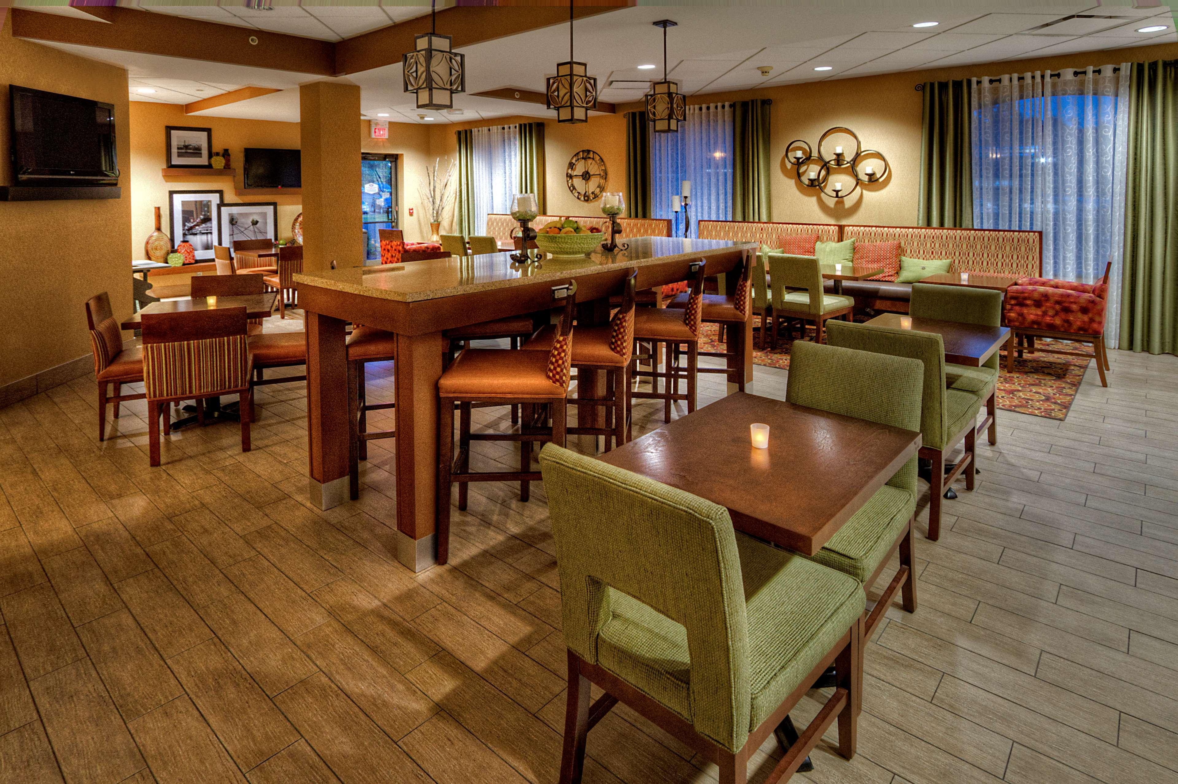 Hampton Inn Pittsburgh/ווסט מיפלין מראה חיצוני תמונה