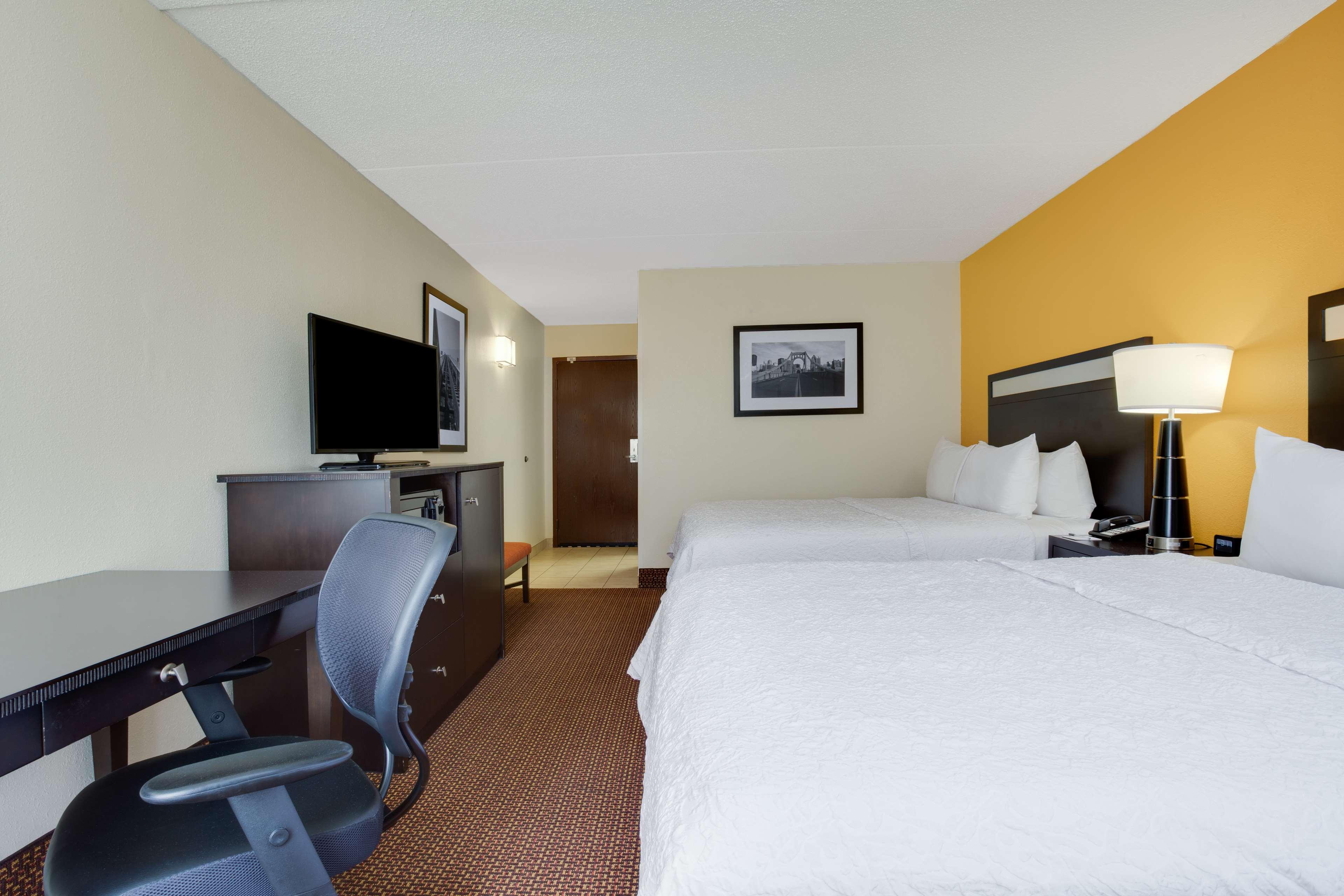 Hampton Inn Pittsburgh/ווסט מיפלין מראה חיצוני תמונה