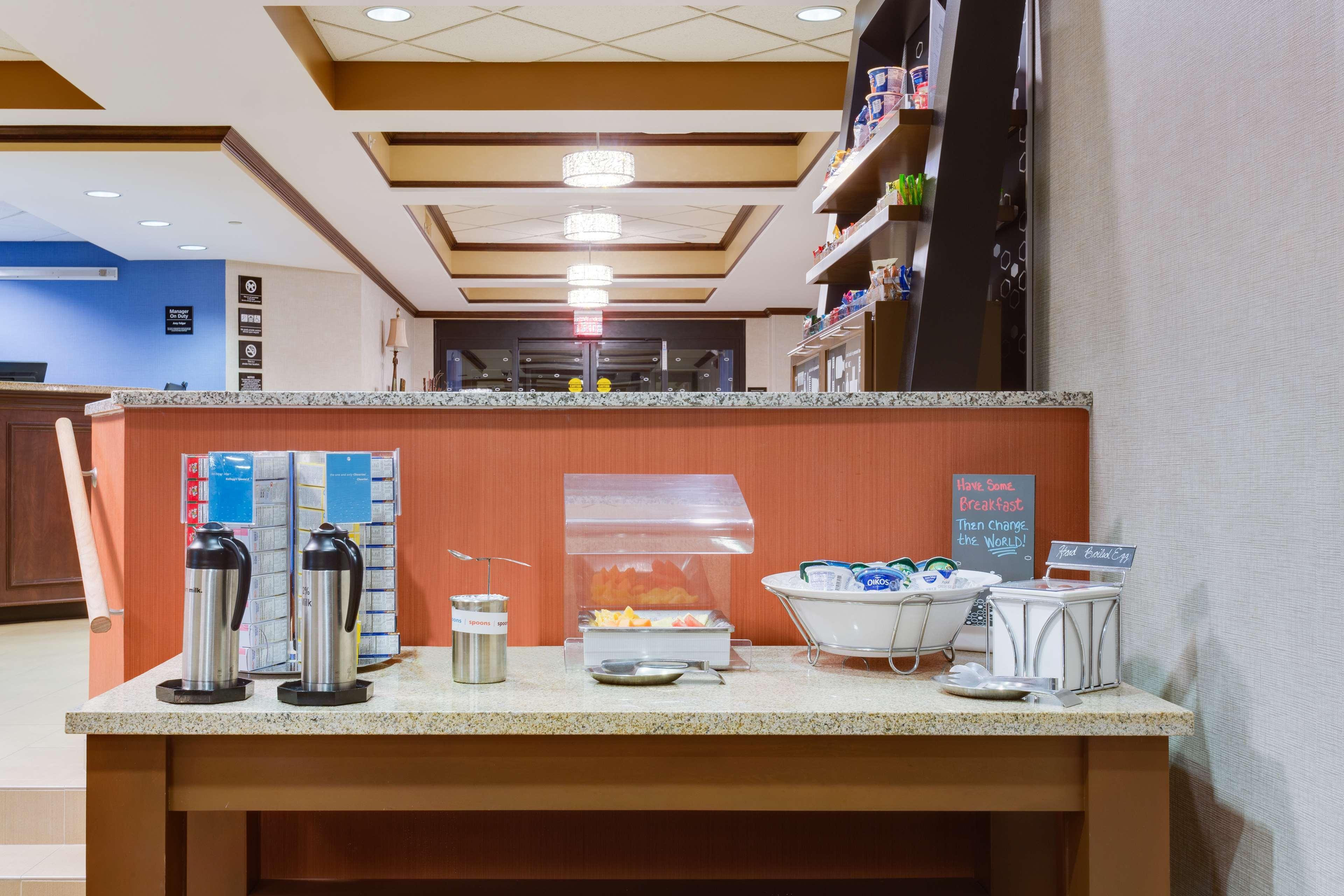 Hampton Inn Pittsburgh/ווסט מיפלין מראה חיצוני תמונה