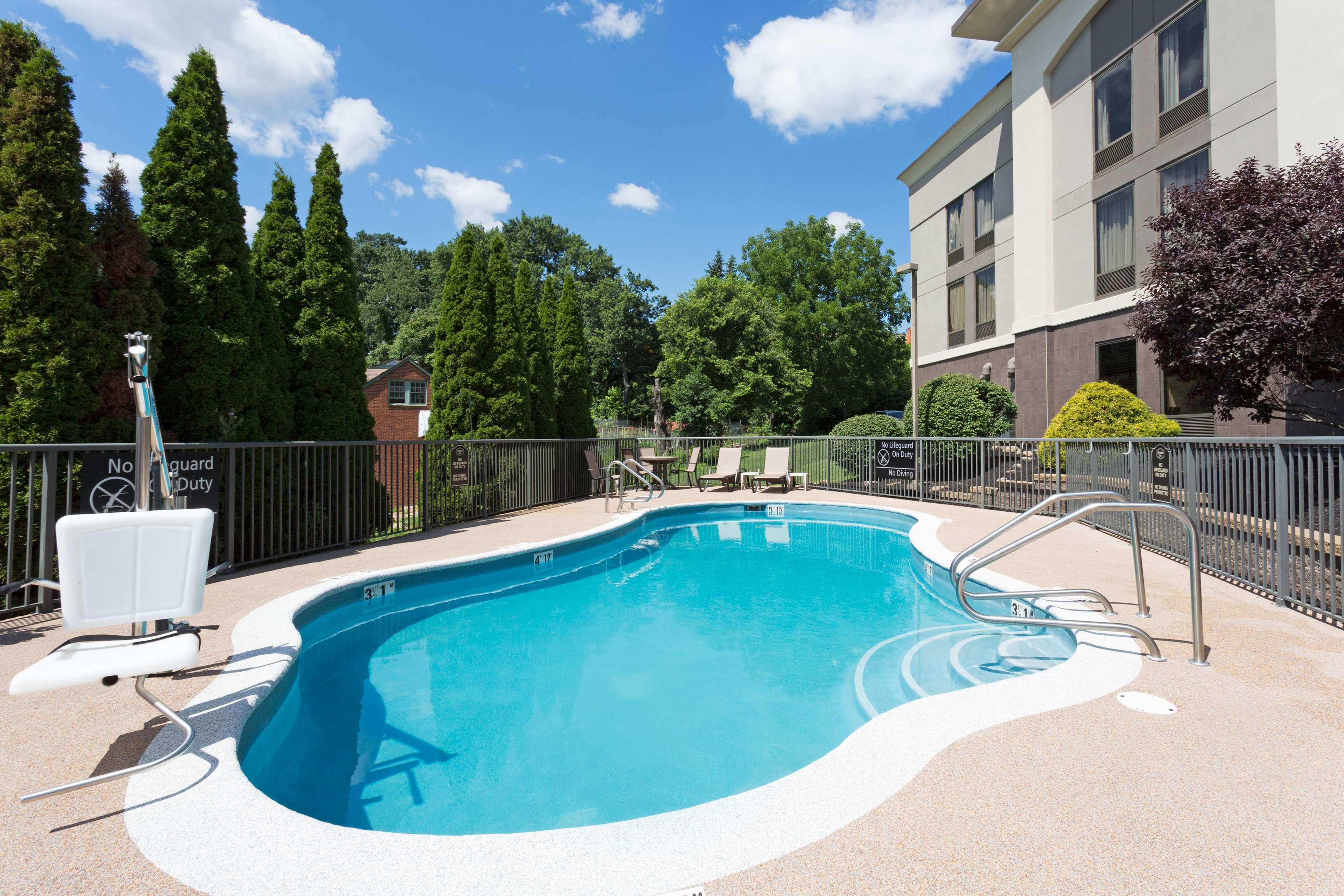 Hampton Inn Pittsburgh/ווסט מיפלין מראה חיצוני תמונה