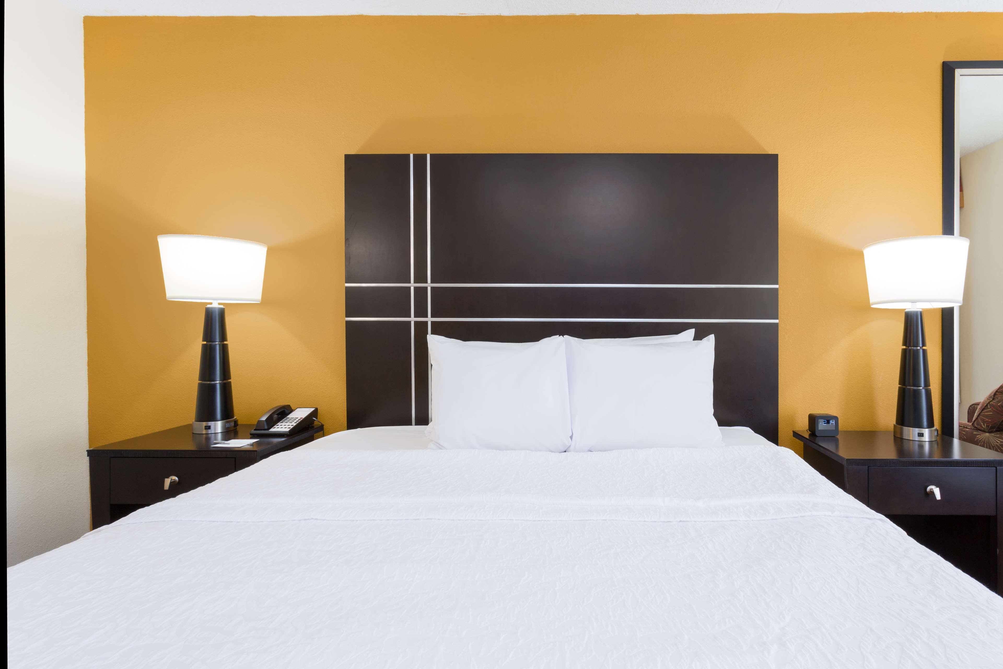 Hampton Inn Pittsburgh/ווסט מיפלין מראה חיצוני תמונה