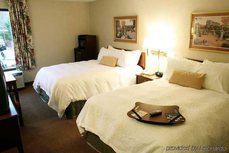 Hampton Inn Pittsburgh/ווסט מיפלין מראה חיצוני תמונה